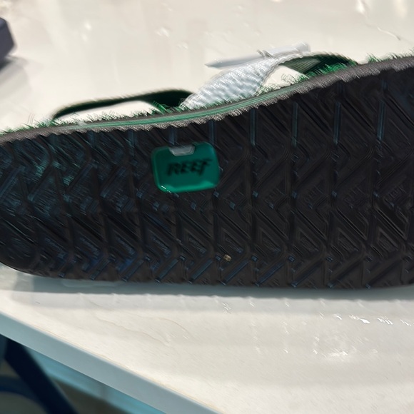 Reef 19th Hole Special Edition Sandals Size 12 - Picture 4 of 6